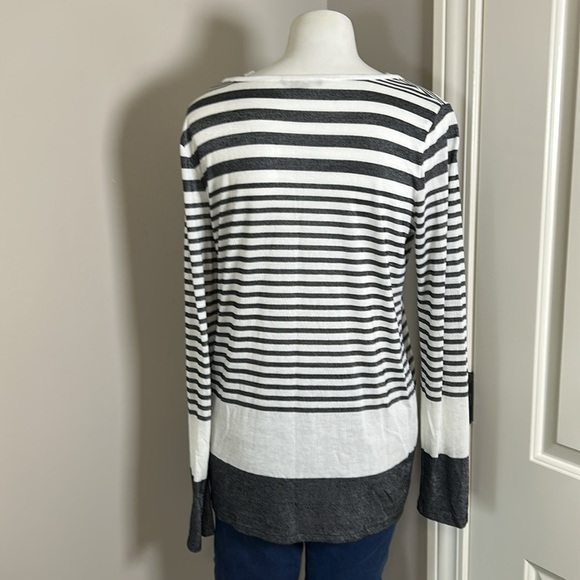 VINCE Variegated Deep Crewneck Top Oversized Shirt Knitted White Grey Stripe M - Picture 8 of 13